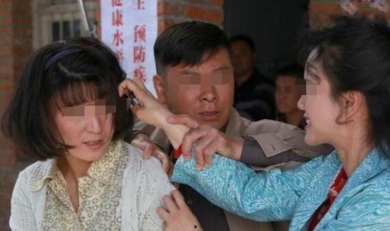 离婚后，嫁给前夫他上司